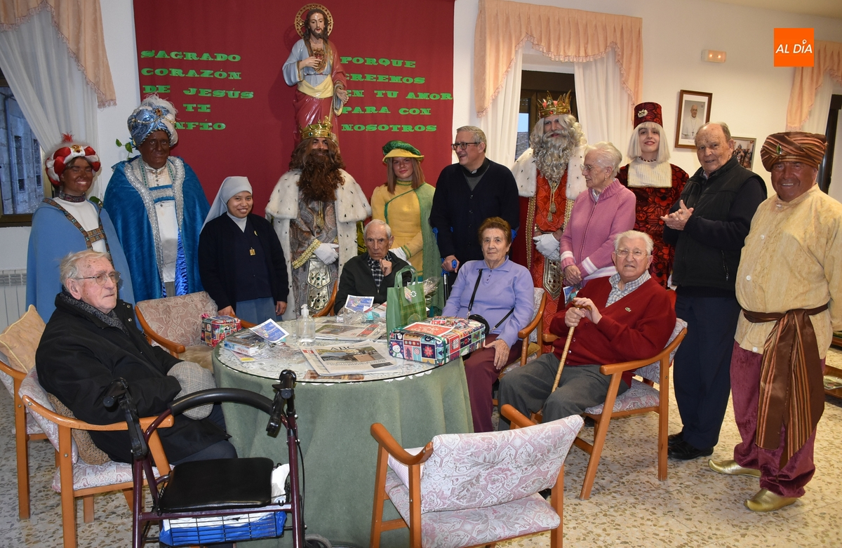 Los Magos amplían su ronda de visitas a las residencias de ancianos de Ciudad Rodrigo