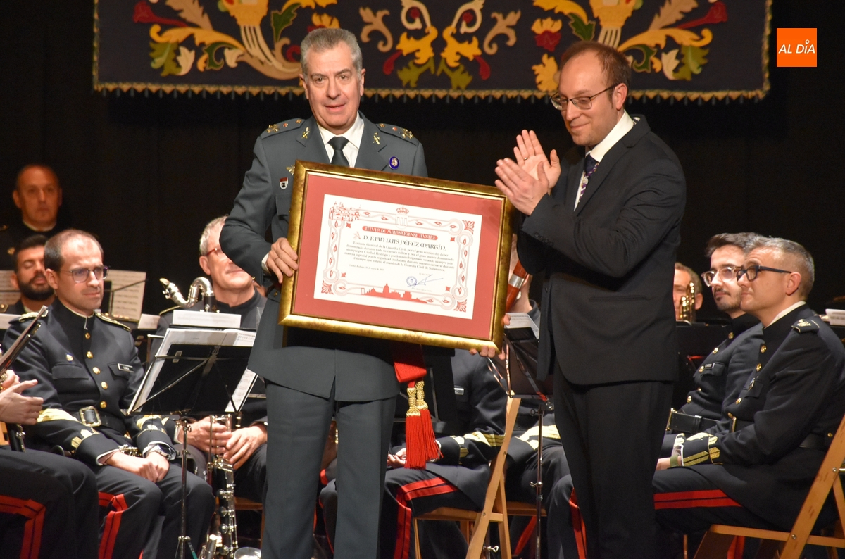Reconocidos como ‘Mirobrigenses Ilustres’ la AVV de El Puente, Emilio García y Juan Luis Pérez