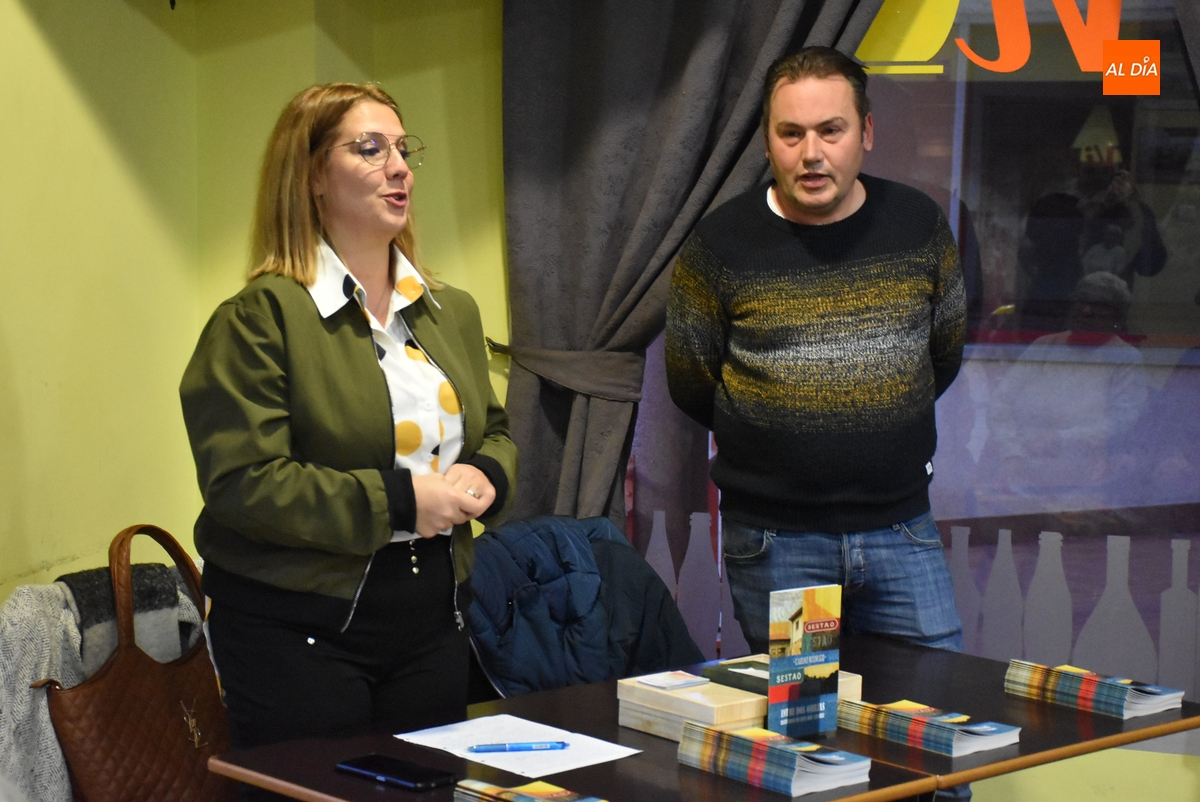 Juan José Sánchez presenta un libreto con sus recuerdos escrito por Vanesa Centelles