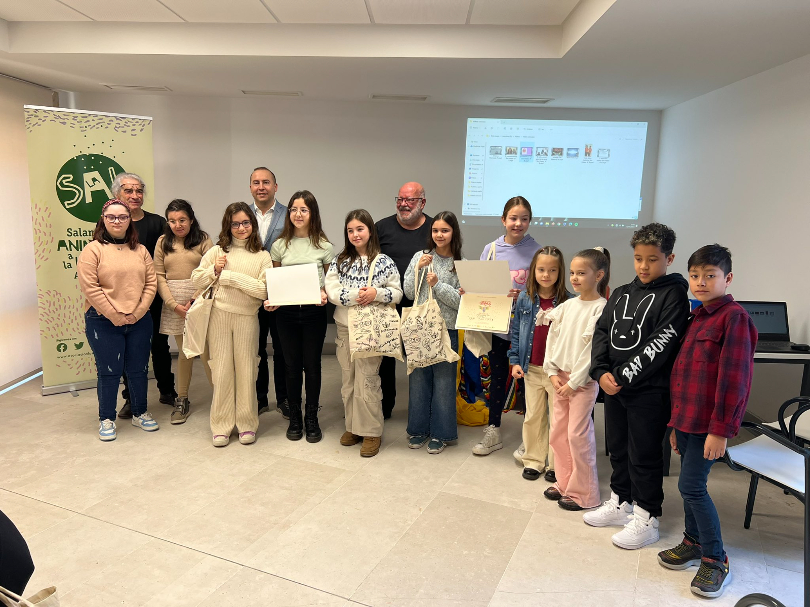 Alumnos del CEIP San Mateo, ganadores del concurso audiovisual escolar del V Salón del Libro Infantil y Juvenil 