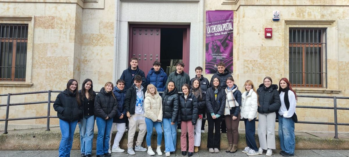 Los alumnos de 1º de Bachillerato del colegio San Juan Bosco visitan el Archivo Histórico Provincial
