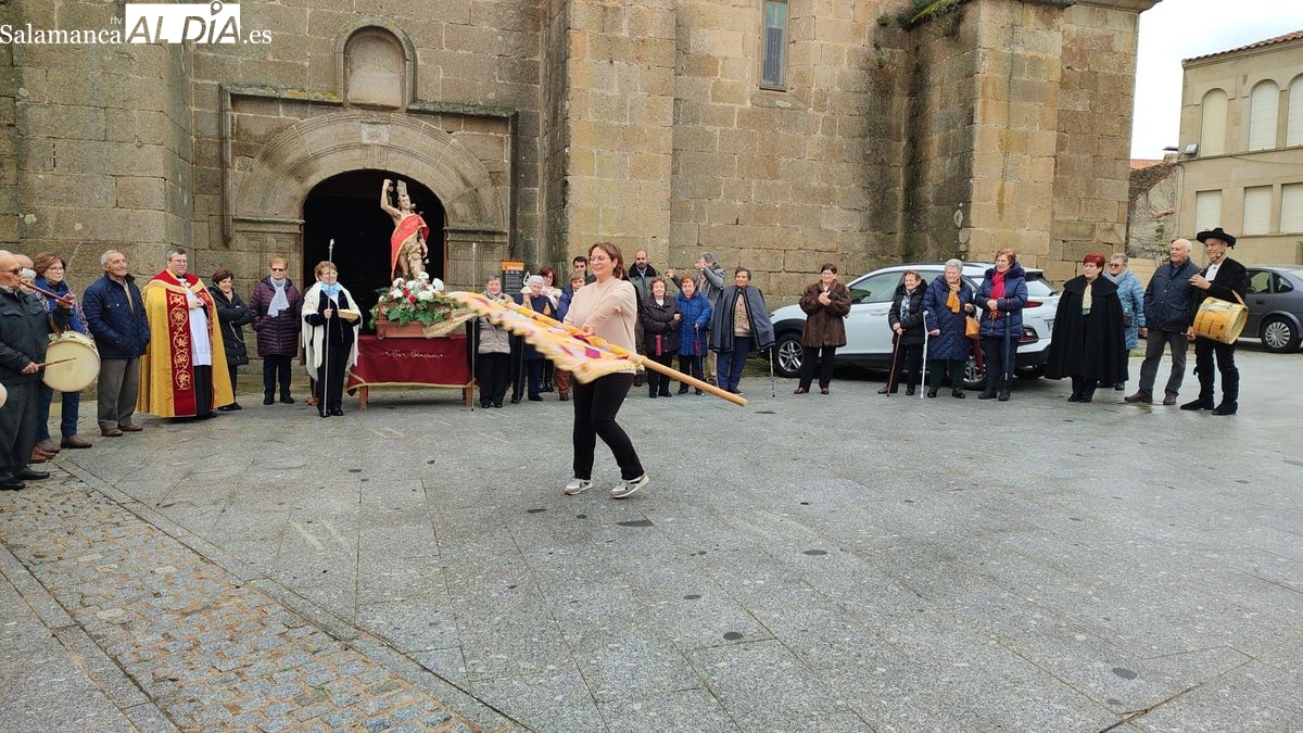 Vilvestre vive San Sebastián con actos religiosos, convite y una actuación de canción española
