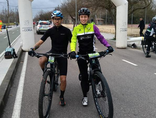 Jesús Sánchez Macarro y Pilar Pérez se imponen en sus pruebas en la XVII Marcha BTT de Coria
