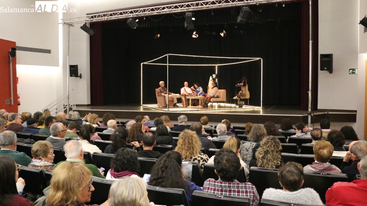 Original puesta en escena de la compañía ¡Teatro, Teatro! en Vitigudino  