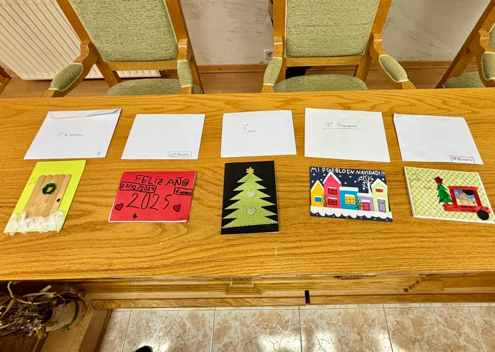 Hugo Hernández, Hugo Chamoso y Lucia del Rey, ganadores del tradicional concurso de postales navideñas de Villoria