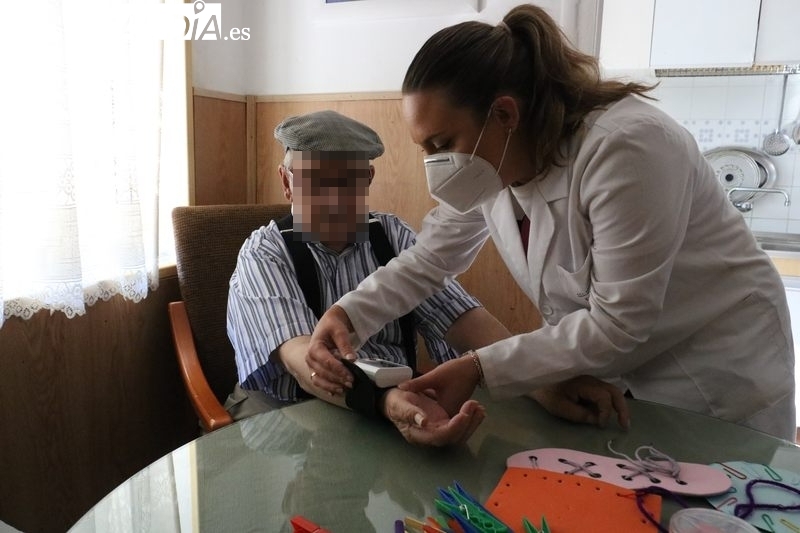 Asprodes Vitigudino ofrece diez plazas remuneradas en un taller de atención sociosanitaria a personas dependientes