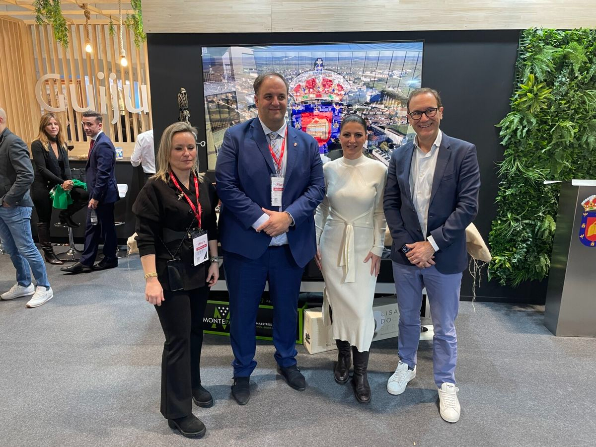 Gastronomía, industria y patrimonio de Guijuelo se promocionan en Fitur (Fotos y vídeo) 