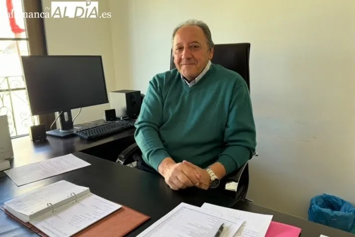 La deuda del Ayuntamiento es de más de 500.000 euros. Pero, intervenga Hacienda o no, seguiremos adelante y todo el mundo va a cobrar