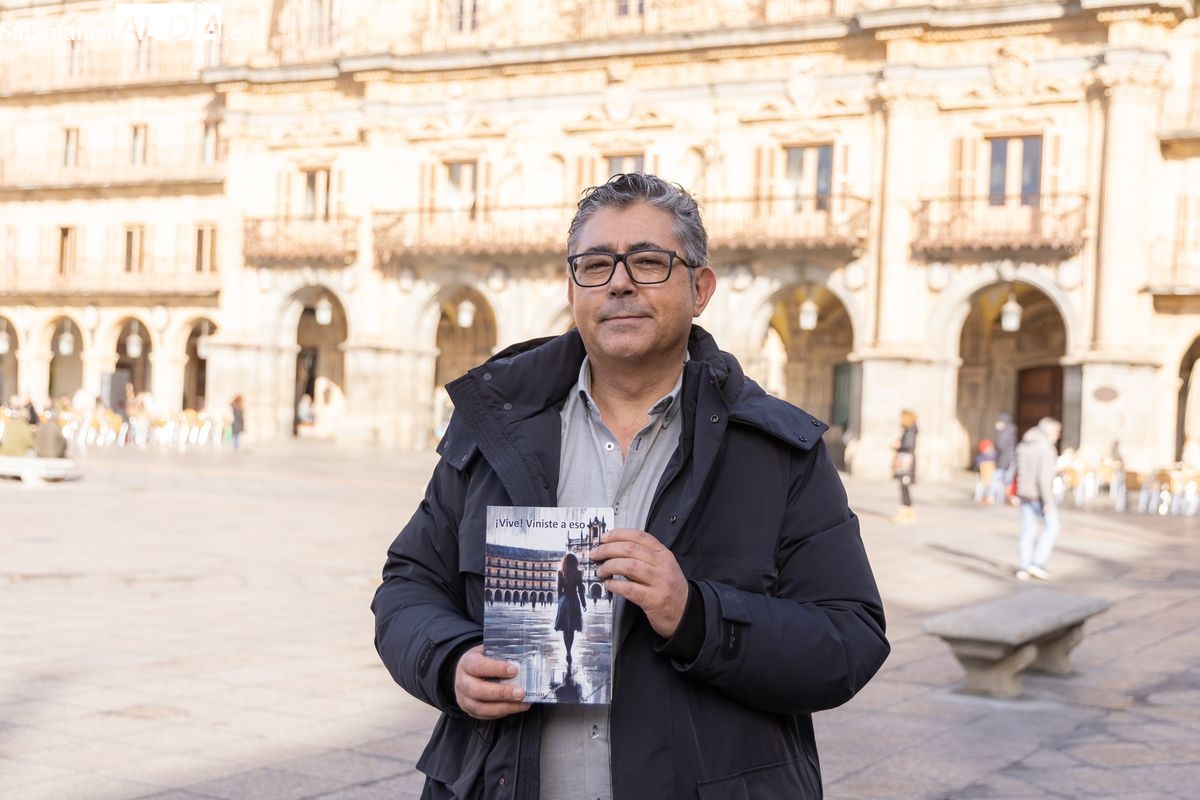 Mario San Román presenta ‘¡Vive! Viniste a eso’, un libro solidario que conecta Salamanca con Malaui