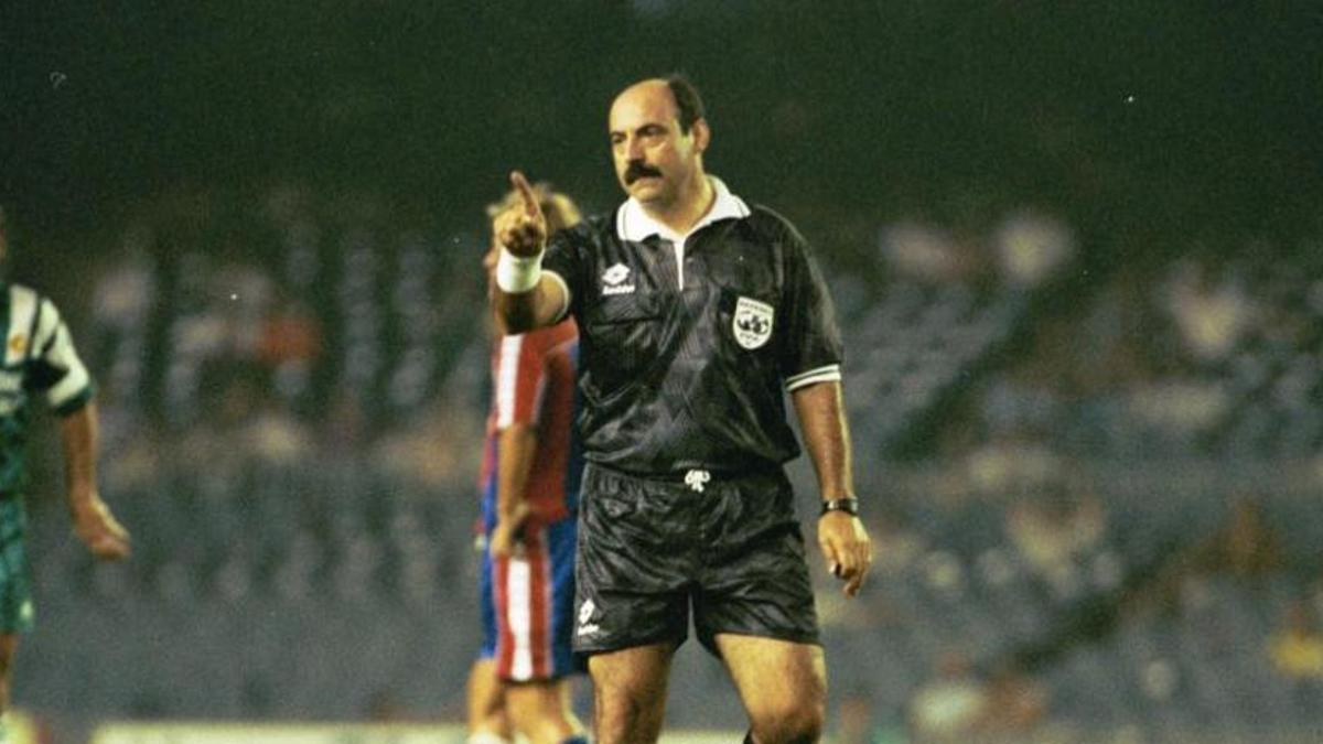 Fallece Joaquín Ramos Marcos, el mejor árbitro salmantino de la historia (VÍDEO)