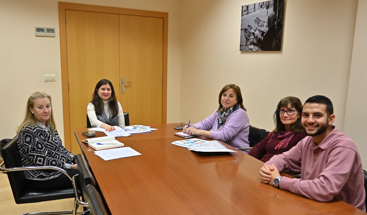 El Ayuntamiento seguirá impulsando la inserción social y laboral del colectivo gitano