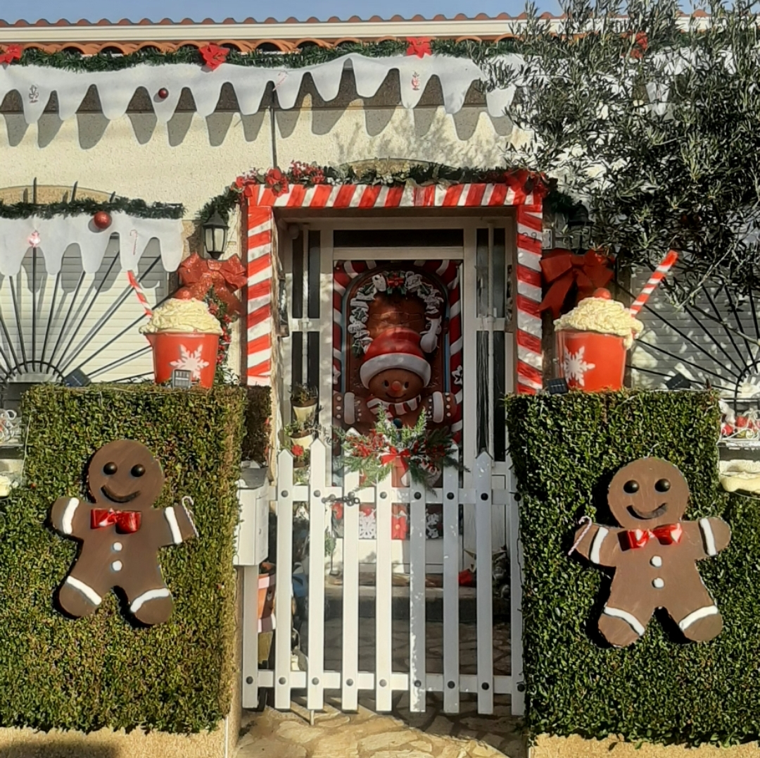 Rocío Colmenero se impone en el concurso de Decoración de Fachadas de Martín de Yeltes