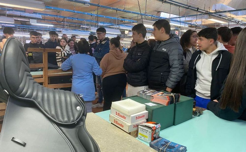 Empresa familiar en las aulas llegará a 29 centros educativos para fomentar iniciativas empresariales entre 1.300 estudiantes