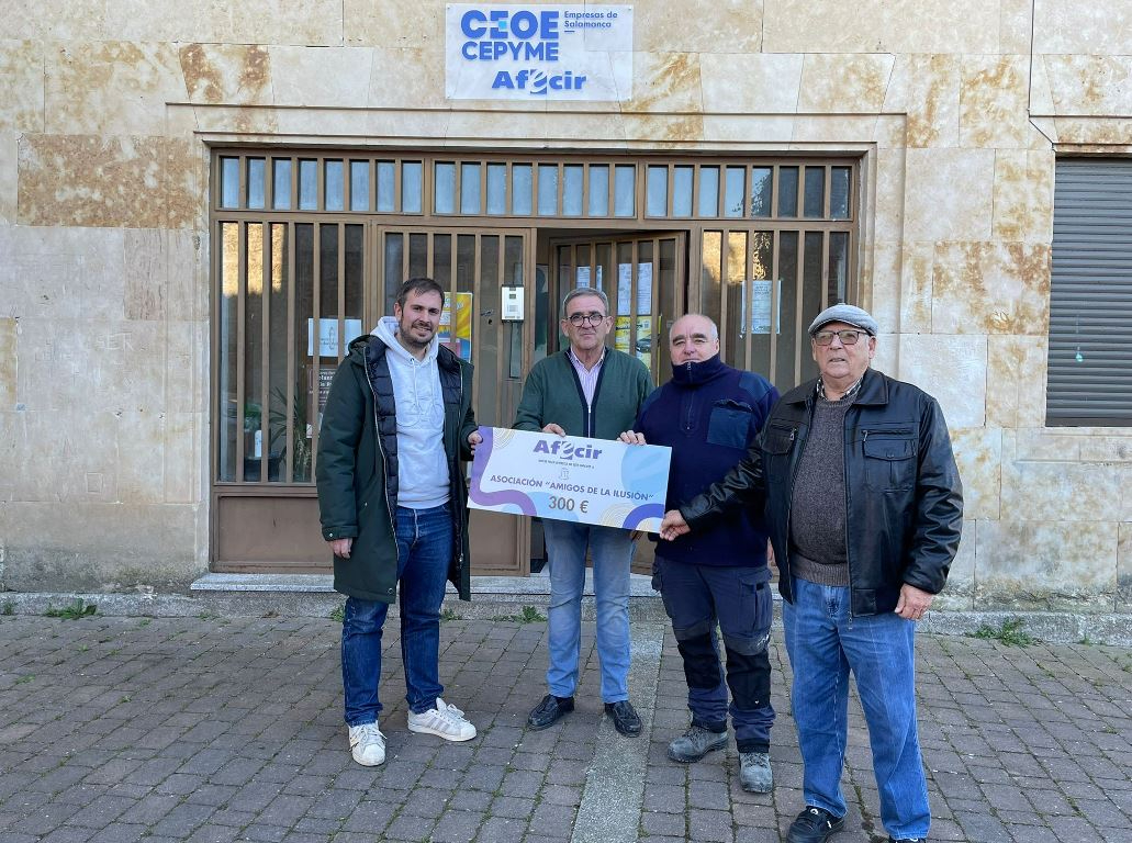 Los Amigos de la Ilusión reciben 300€ de Afecir como contribución a la Cabalgata
