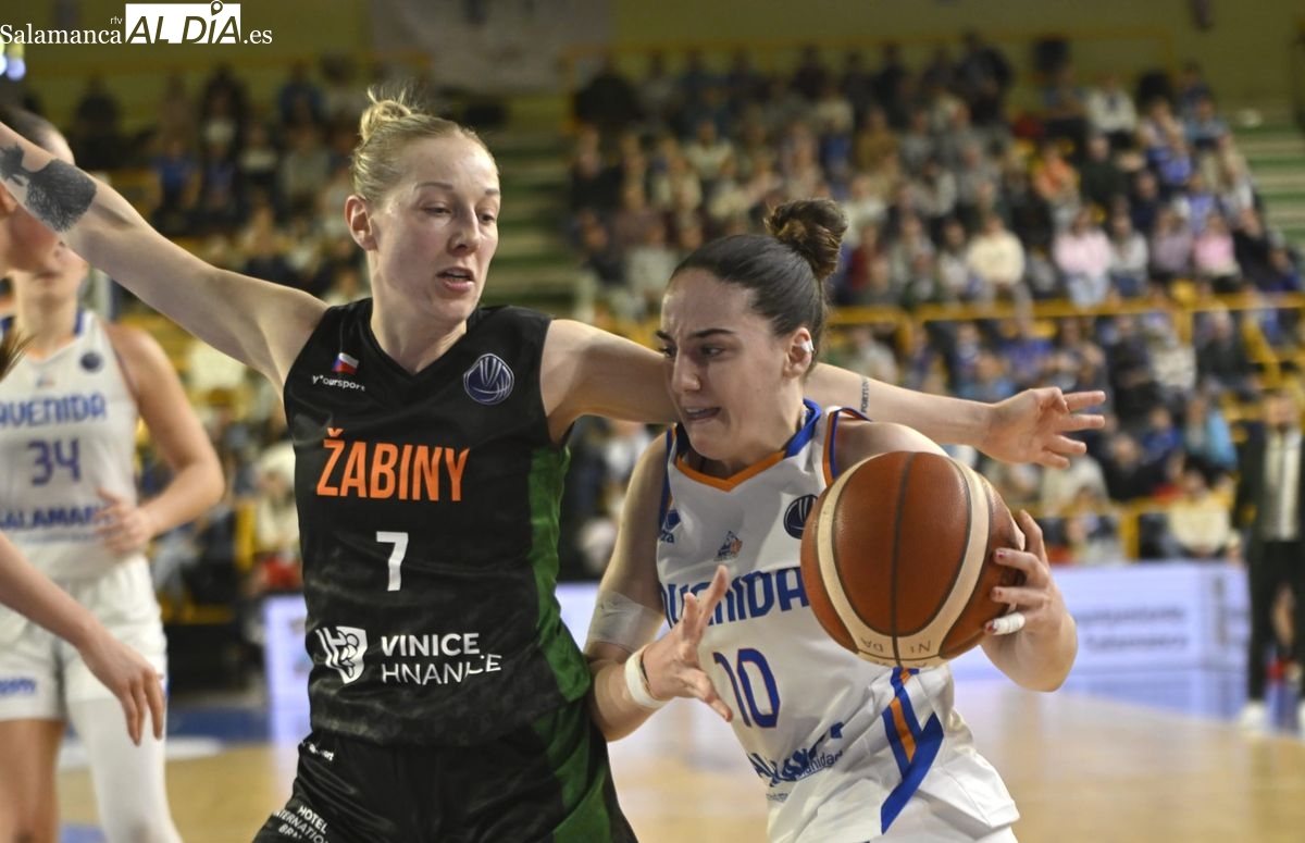 El Perfumerías Avenida gana una vida en Euroliga contra el Brno e Iyana enamora de nuevo a Würzburg (64-58)