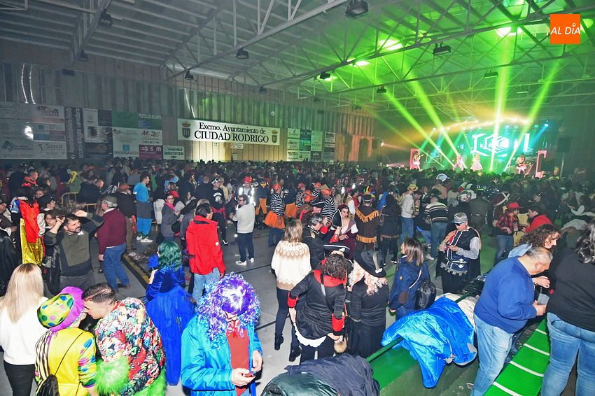 Aumentan el precio de las entradas y la duración del baile de disfraces para adultos del Carnaval