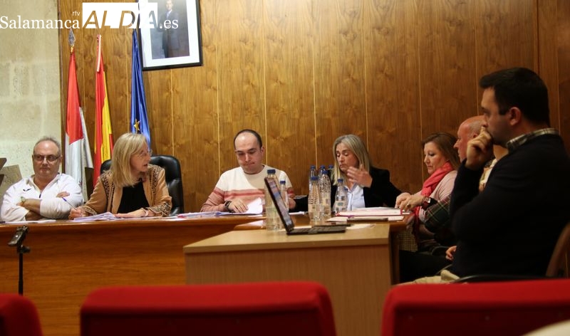 Partido Popular, PSOE y Ciudadanos a favor de reducir en un 30% la tarifa del agua