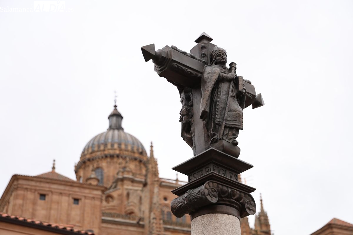 Salamanca recrea el histórico crucero de San Cebrián en la plaza de Carvajal