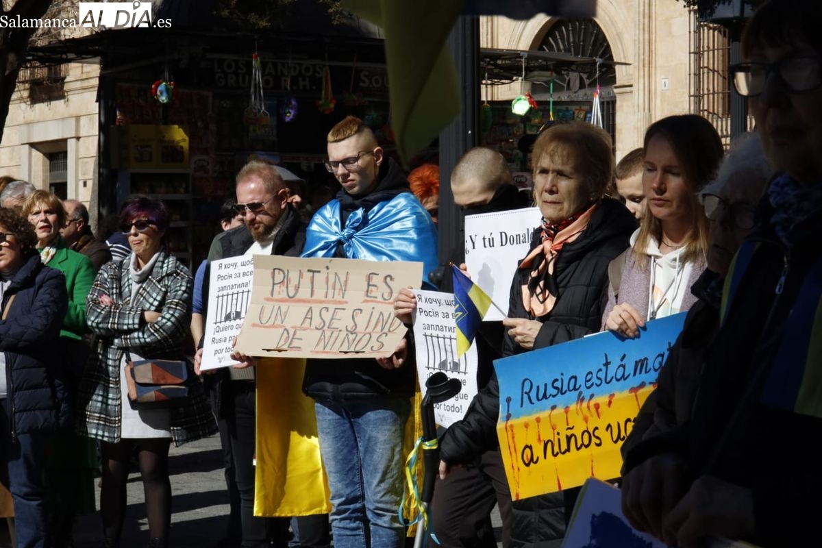 VÍDEO Y FOTOS | La ayuda a Ucrania hoy, es la seguridad europea de mañana: Salamanca se concentra el tercer aniversario desde que estalló la guerra 