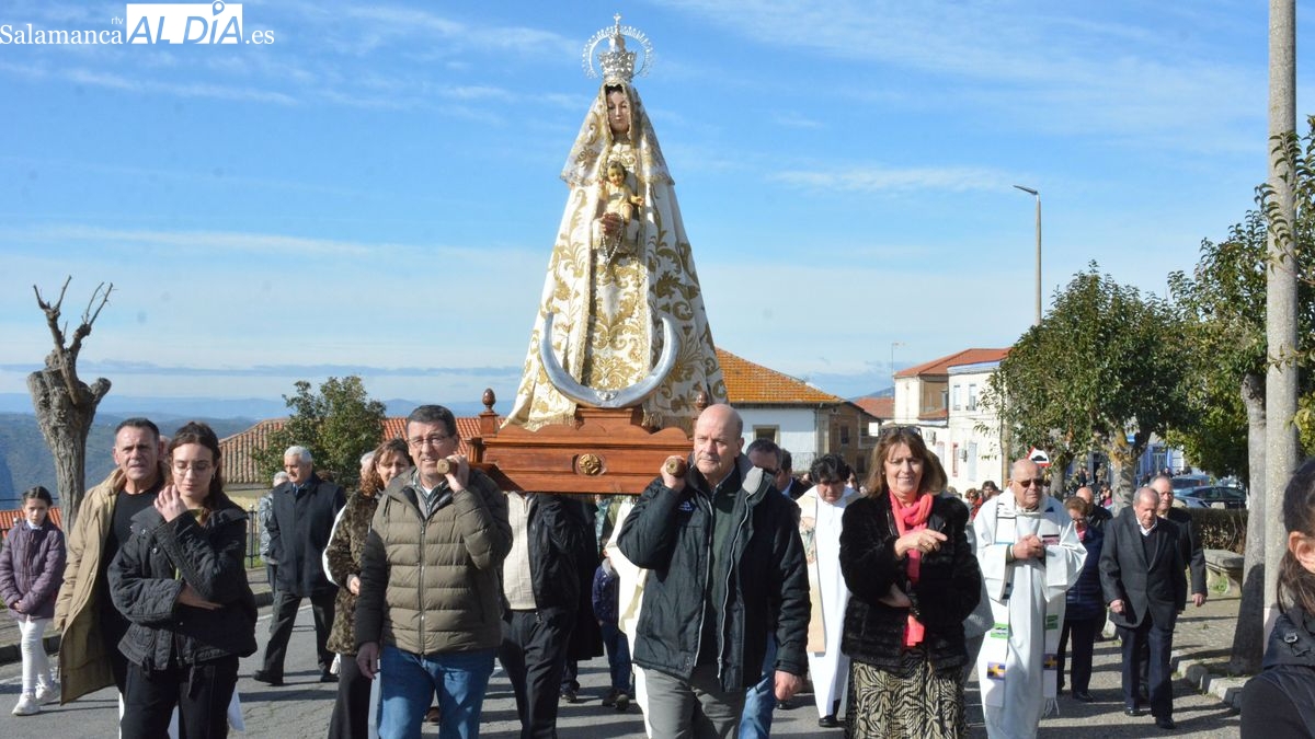 La Fregeneda celebra Las Candelas con actos religiosos en honor de La Virgen de la Paz y una salida al campo para comer hornazo