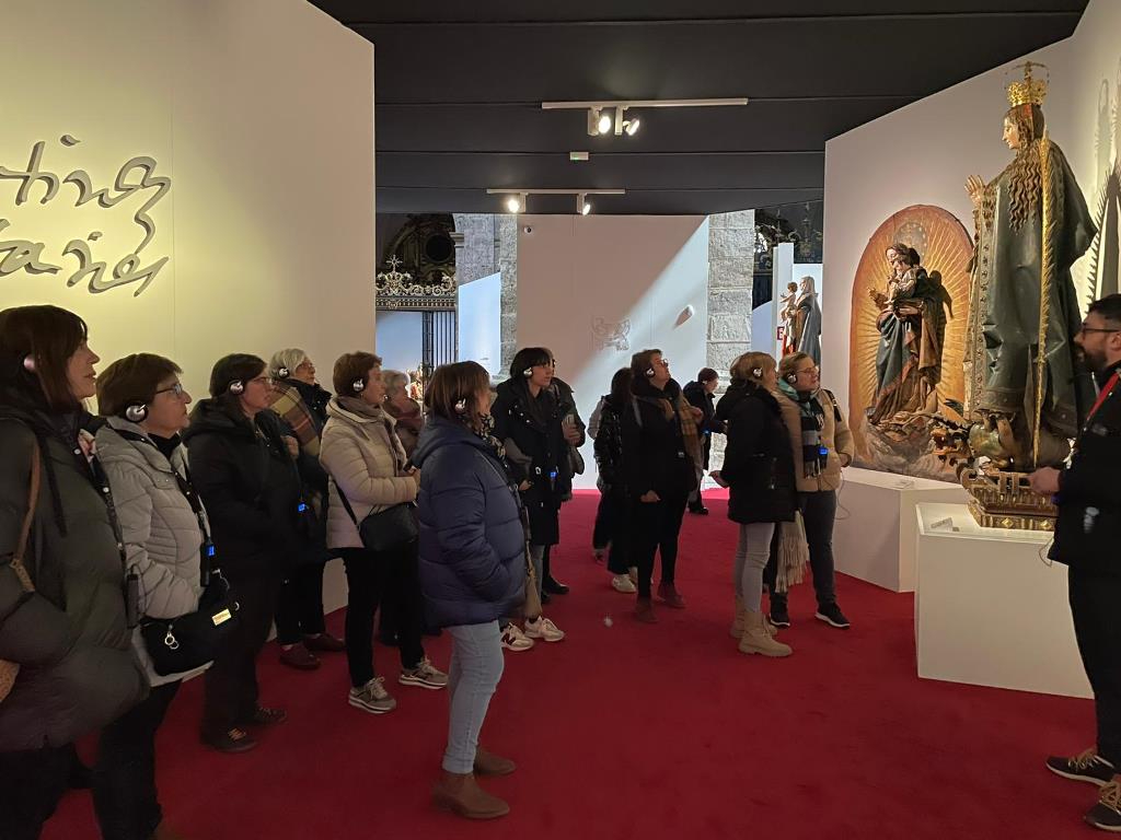 La Fundación lleva a 56 personas a conocer la exposición Gregorio Fernández – Martínez Montañés