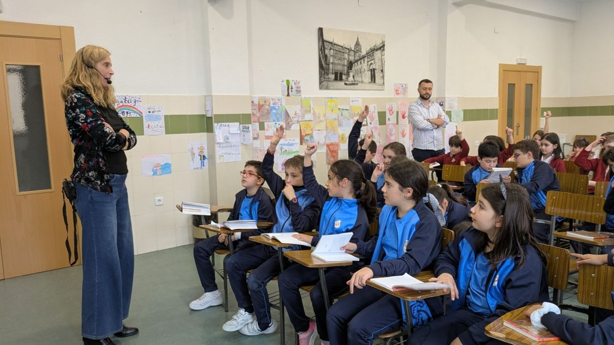 Visita de la autora Beatriz Osés al Colegio San Juan Bosco de Salamanca (FOTOS) 