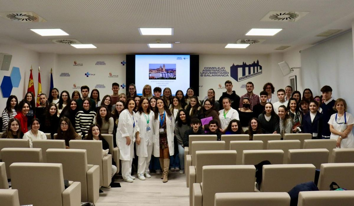 Cerca de 60 alumnos de FP inician su fase de formación práctica en el Hospital de Salamanca 