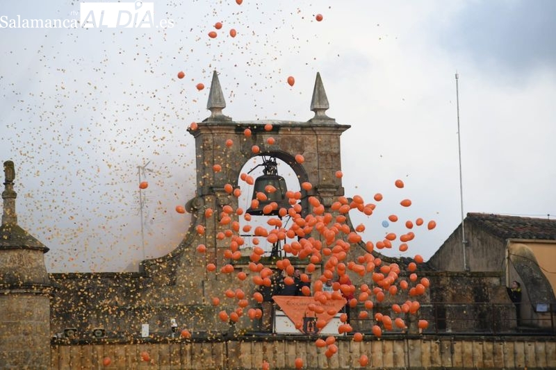 Carnavaldeltoro.es sube a 9.000 la tirada de pañuelos para el Campanazo, que recordará a Conrado