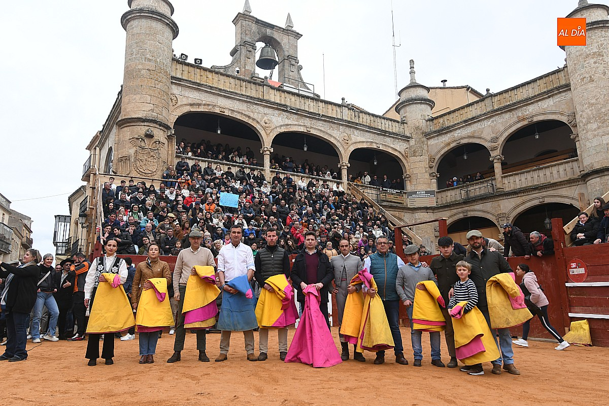 Los Aficionados Prácticos cumplen su gran sueño en medio de una enorme expectación