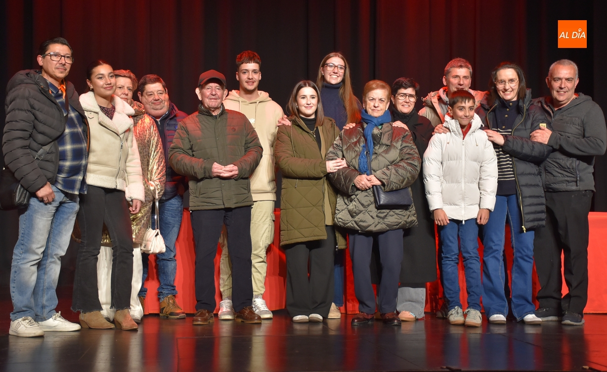 Serafín Bernal empieza a ser homenajeado por su larga trayectoria como montador de tablaos