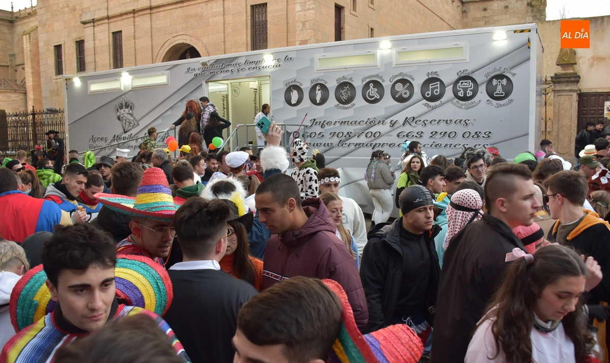 Ciudad Rodrigo busca baños portátiles y baños premium para su Carnaval 2025