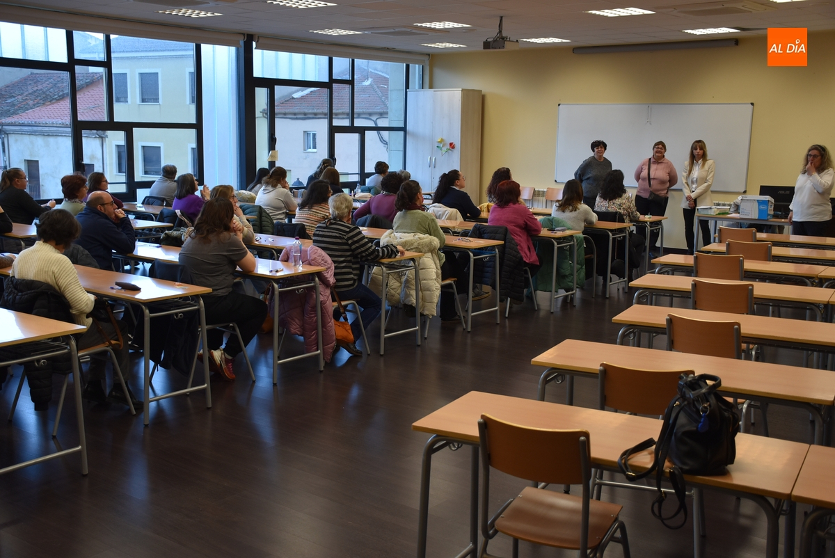 El 1º examen de la oposición a las plazas de limpiador deja 12 aprobados y 33 suspensos