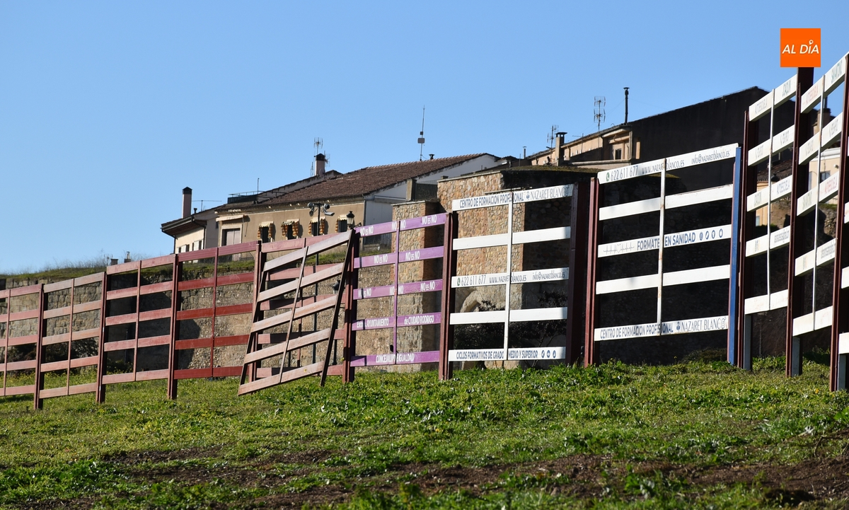 Retomada la colocación de agujas para los encierros urbanos del Carnaval