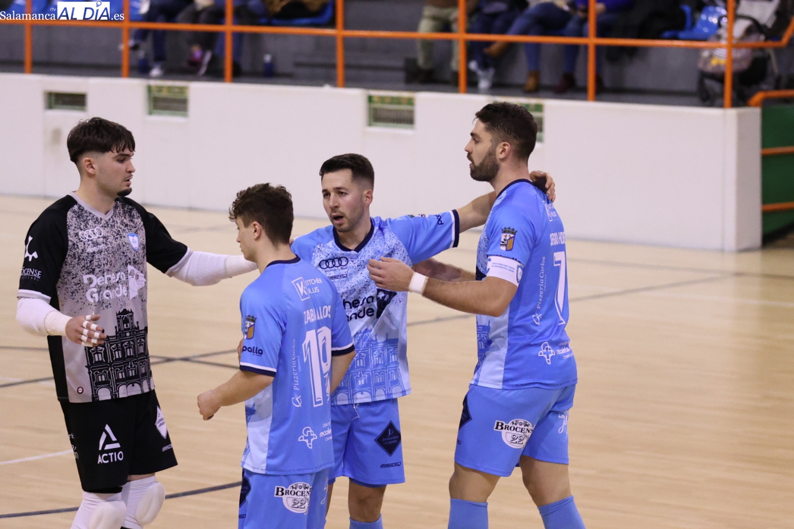 El Salamanca FS golea al O Esteo (10-5)