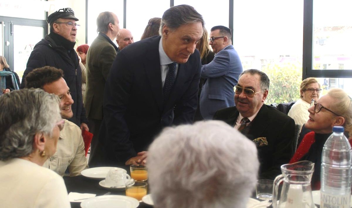 Salamanca refuerza su atención a personas dependientes y prepara un nuevo servicio lavandería a domicilio