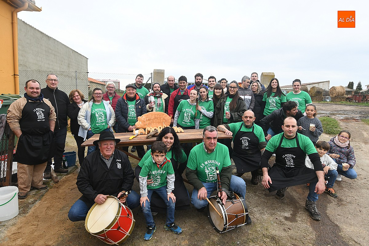 Los jóvenes de Martín de Yeltes celebran El día de la Marrana 