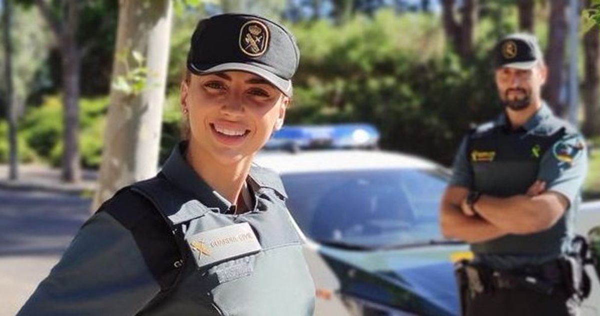 Agentes de la Guardia Civil hacen de matrona en el parto de una mujer en la autovía A-52, en Benavente