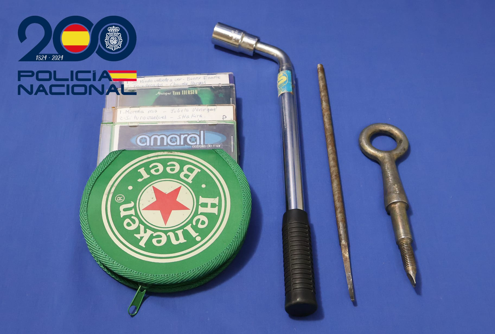 Detenido un hombre por romper ventanillas y robar en vehículos en el Camino de las Aguas