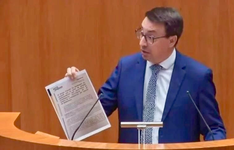 Aprobada en las Cortes la construcción de un espacio cubierto destinado al colegio Miguel de Unamuno