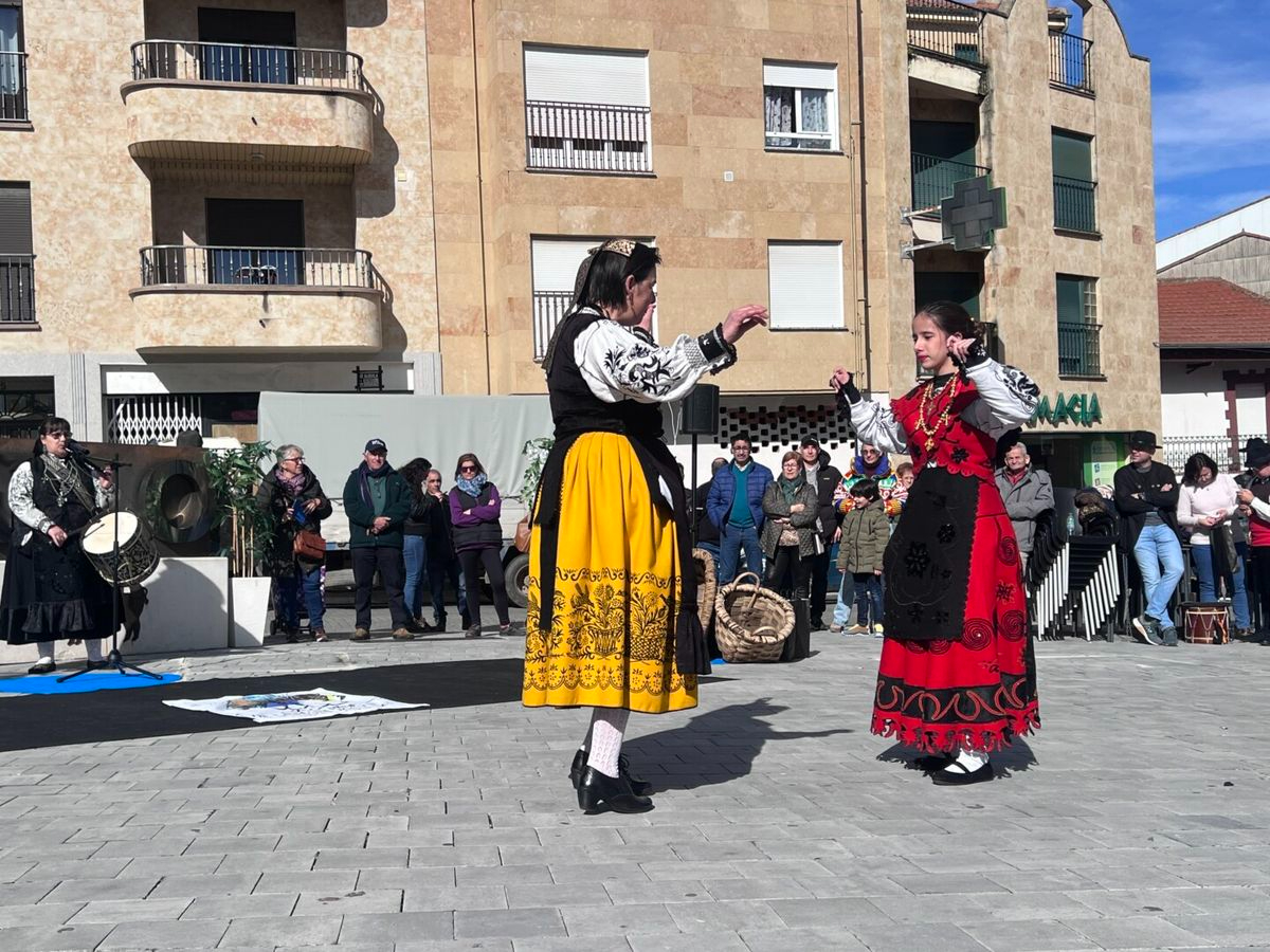 Guijuelo acoge un año más el encuentro de tamborileros ‘Alberto Vela’ (Vídeo y fotos)