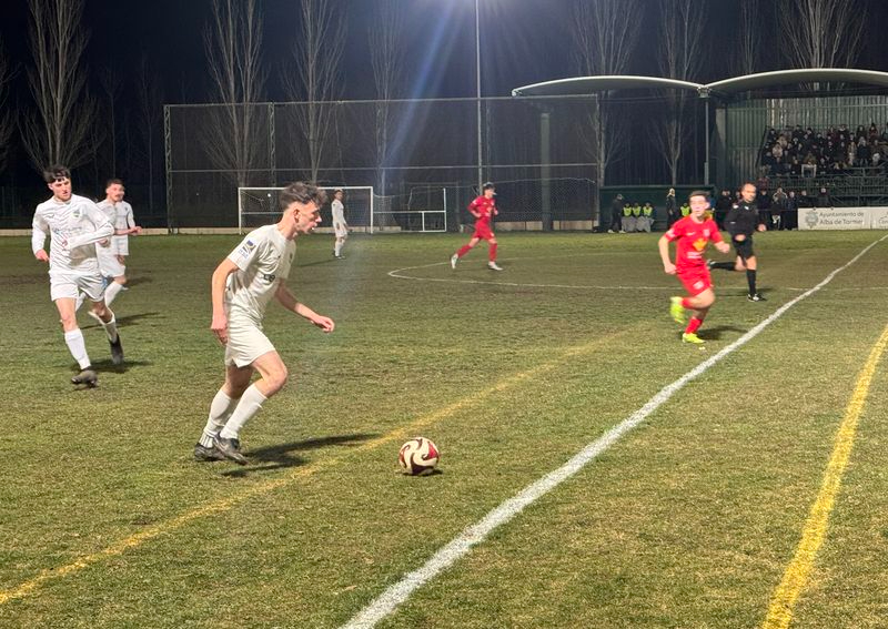 El Alba de Tormes CF recupera el liderato de la 2ª División Provincial de Aficionados