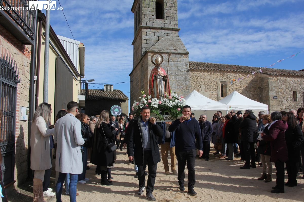Corporario se entrega a San Blas en los actos religiosos en honor al patrón