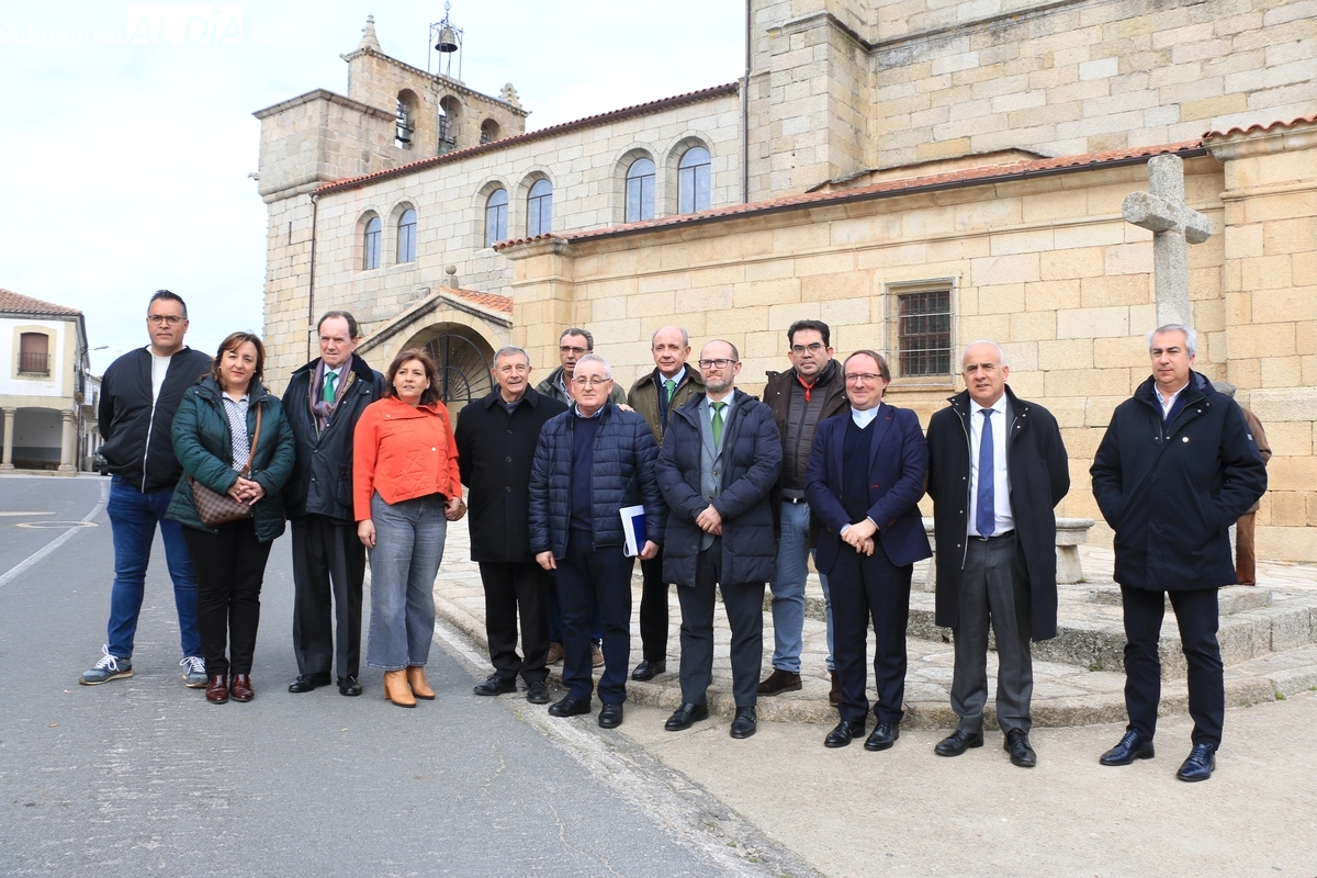 Rubricado el acuerdo entre Fundación Iberdrola, Ayuntamiento de Villavieja y Diócesis civitatense para iluminar la iglesia parroquial