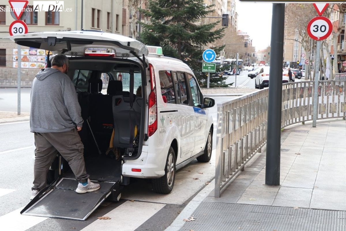 Abierto el plazo para solicitar ayudas al transporte en taxi adaptado en Salamanca