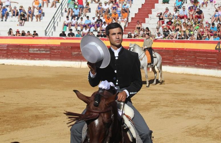 Víctor Herrero, el rejoneador que hará historia en el Carnaval del Toro: Hay presión pero la ilusión y las ganas lo pueden todo