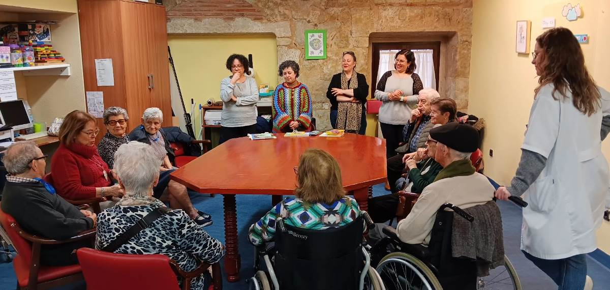 Obispo Téllez acoge el debut de los ‘Voluntarios de la Palabra’