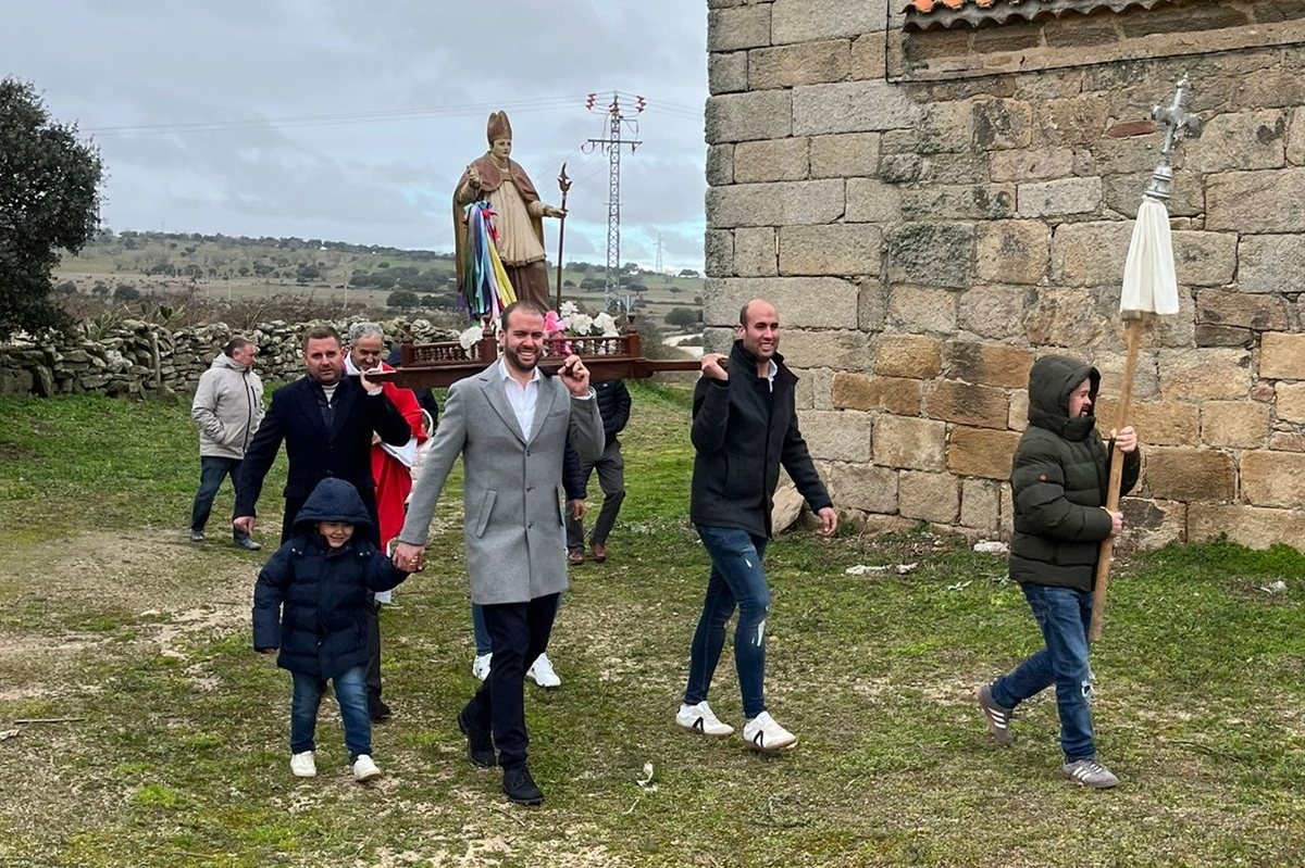 Los vecinos de Gejo de los Reyes no faltan a su cita con San Blas
