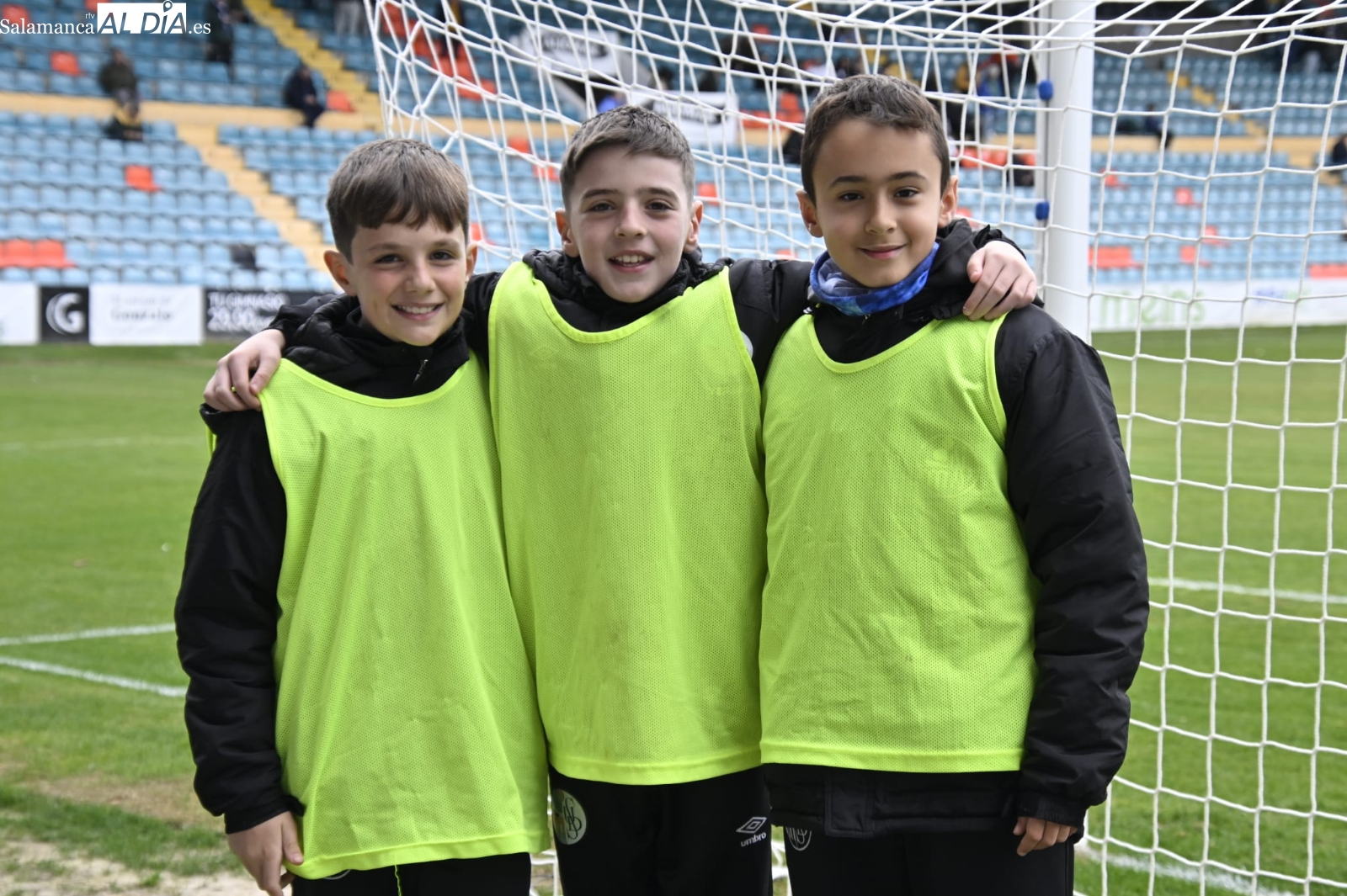 El Helmántico alienta al Salamanca UDS para intentar regresar a la zona de playoff (FOTOS)