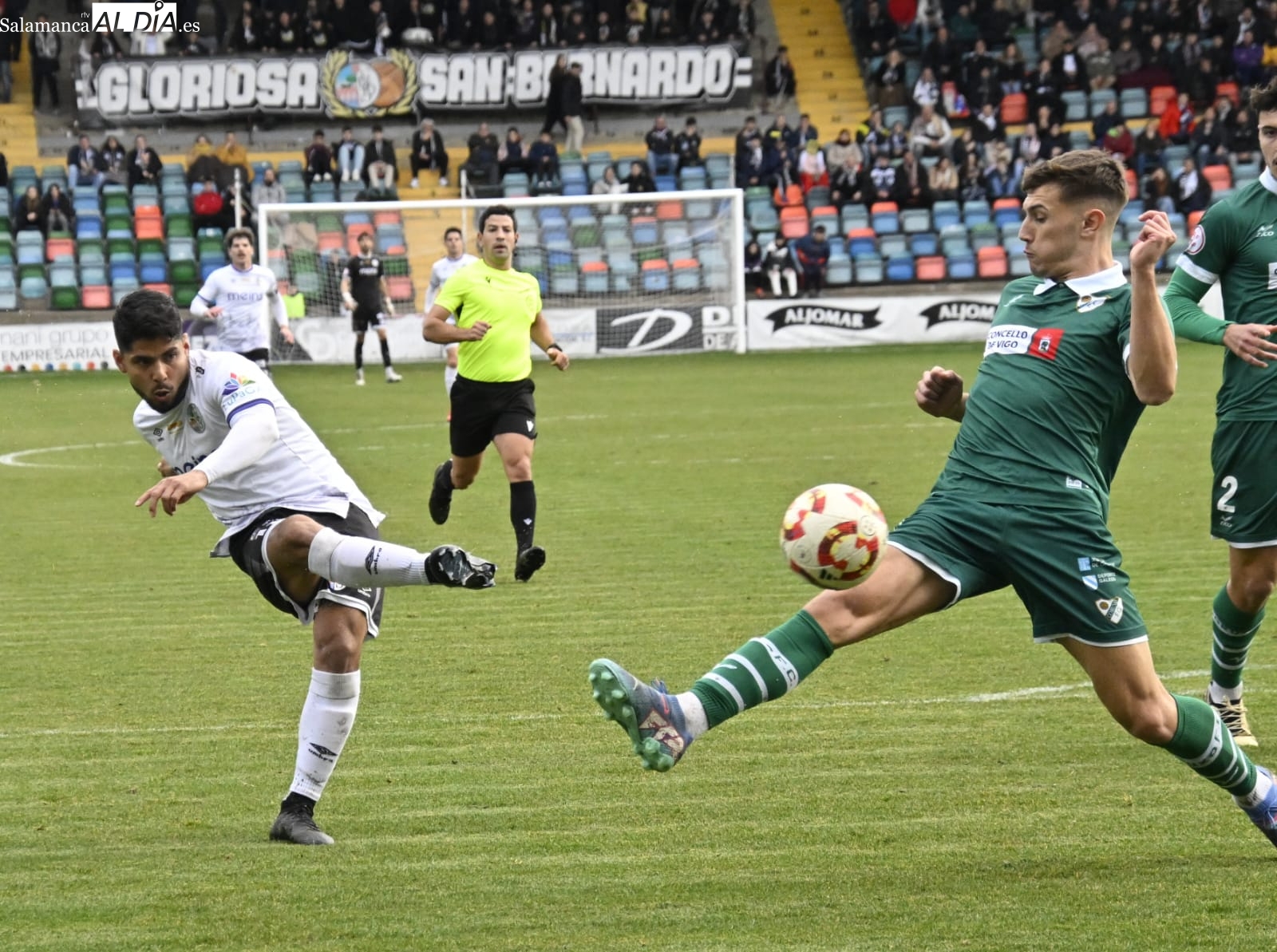 Martín Galván, Ares y Cristeto devuelven al Salamanca UDS al playoff para brindar a Dueñas su primer triunfo en el Helmántico (3-0)