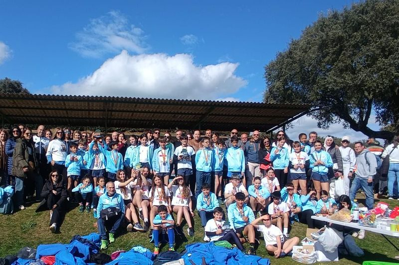 La Escuela Municipal de Atletismo de Alba de Tormes brilla en la final de campo a través